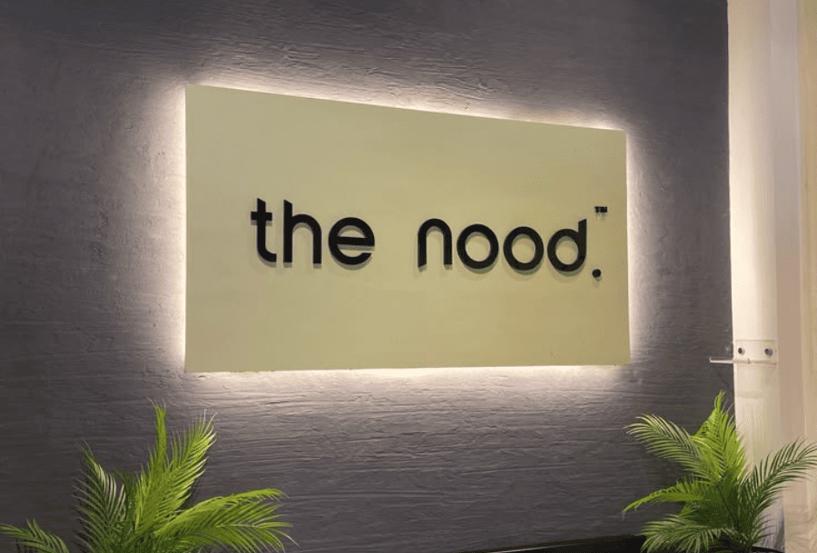 custom signage Dubai