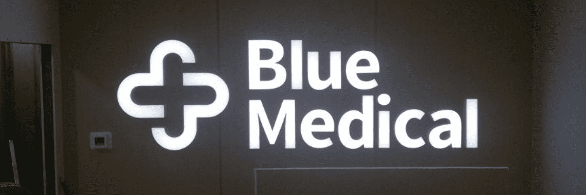 custom signage Dubai